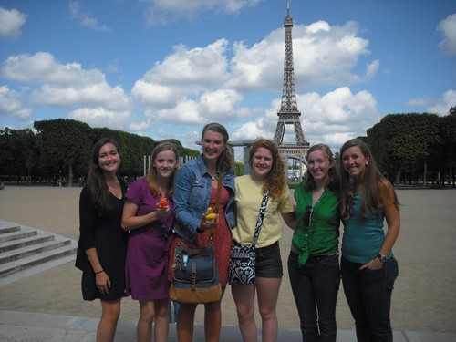 Students who traveled to Europe on a previous McIntosh tour. Photo by Ms. Weaver.