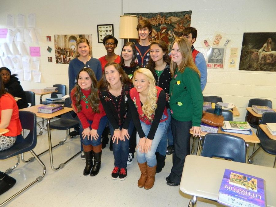 Front row: Andrea Zayas, Claire Bertram and Anna Barfield
Second row: Kate Reissing, Jacqueline Talercio, Lauren M. Wilson and Mrs. Faubel
Third row: Makaya Jones, Rob Kramlich, and Ryan Frische  