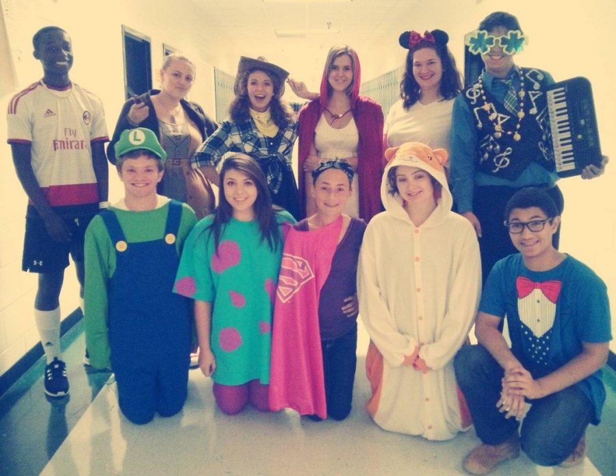 Staff dresses up for spirit week 