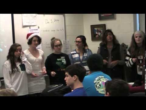 Chorus entertains students with caroling