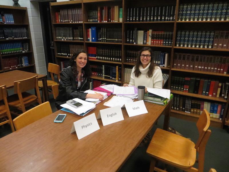 Beta club members await students to tutor.