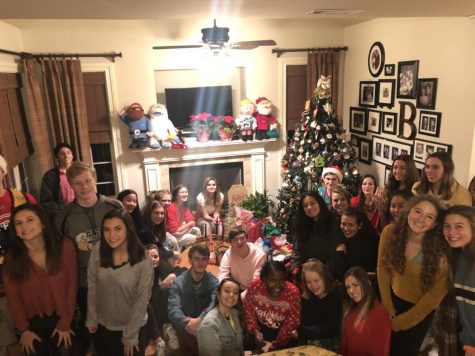 Swim Team Splashes into the Christmas Spirit