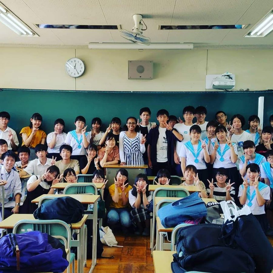 Junior+Brooke+Winters+%28center%29+stands+with+her+Japanese+classmates.+Most+of+the+other+students+were+Japanese%2C+although+there+were+some+other+foreign+exchange+students+at+m+school%2C+said+Winters.+Winters+attended+a+Japanese+school+for+six+weeks+as+a+part+of+a+foreign+exchange+program+over+the+summer.+