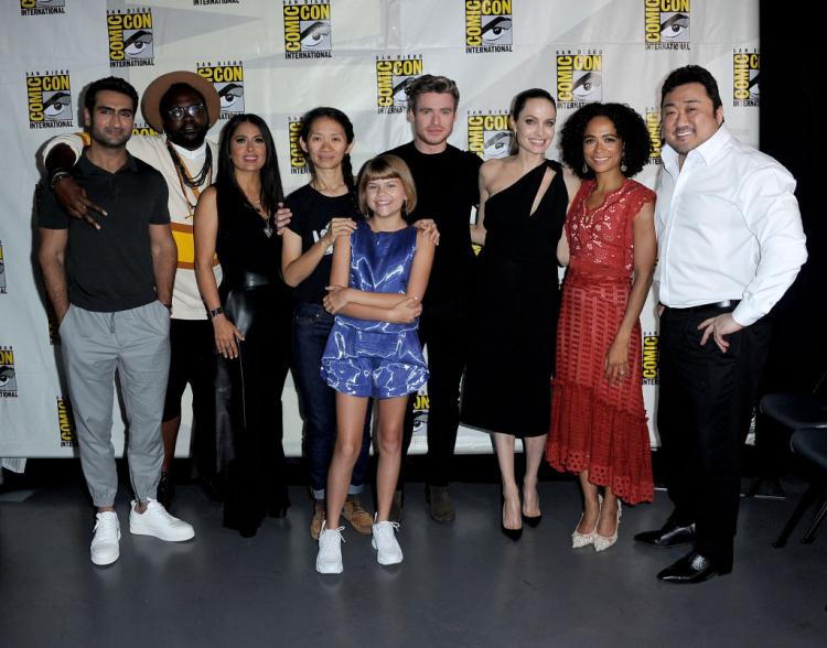 comic-con-2019-photos-the-eternal-angelina-jolie-and-richard-madden-are-all-smiles-at-hall-h
