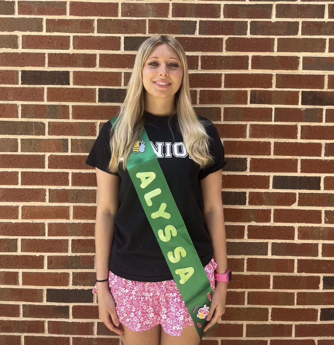 Senior Alyssa Barnfield